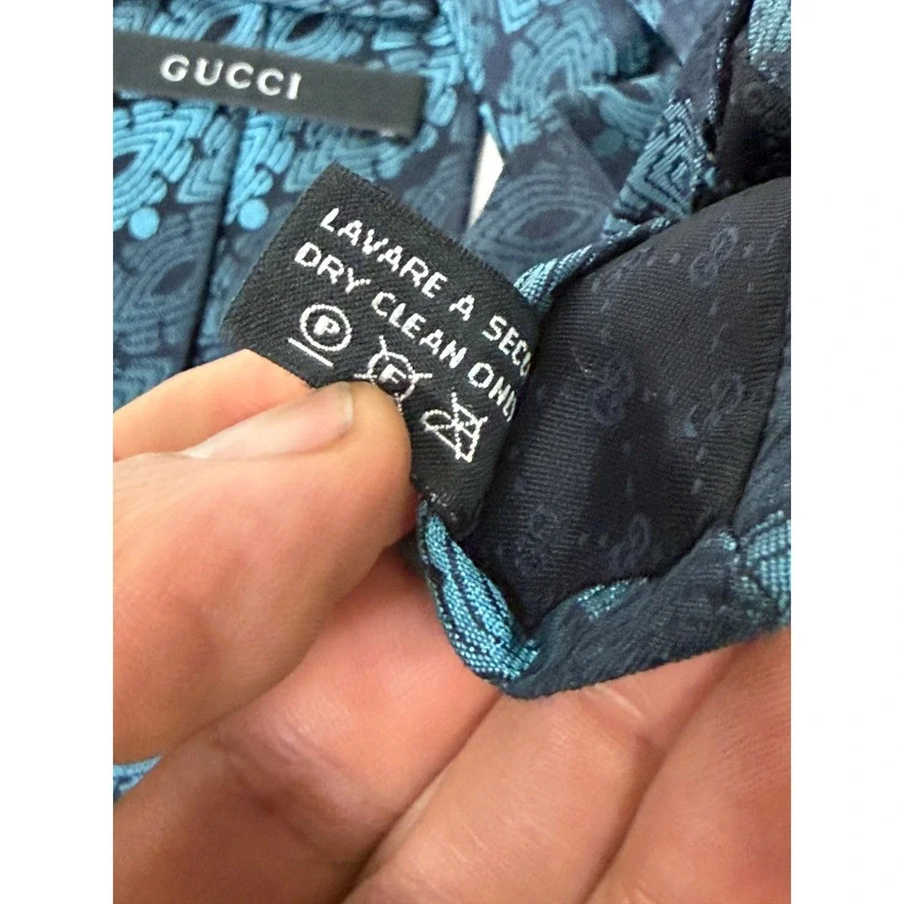 Gucci Tie Mens OS Teal Blue Geometric Medallion Silk Jacquard Made in Italy